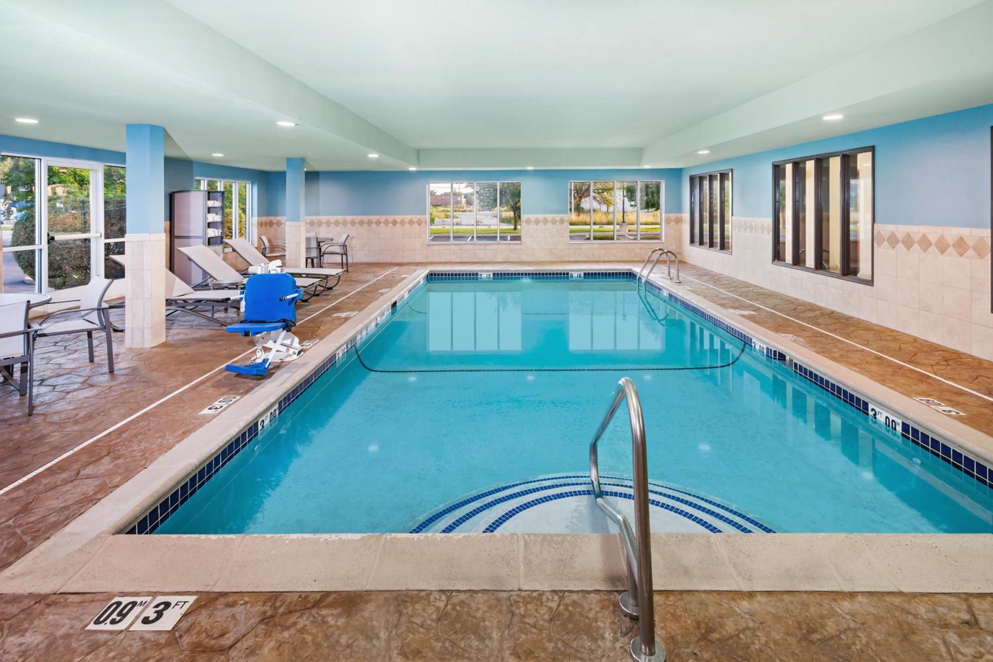 Holiday Inn Express Hotel & Suites Chicago South Lansing By Ihg Zewnętrze zdjęcie
